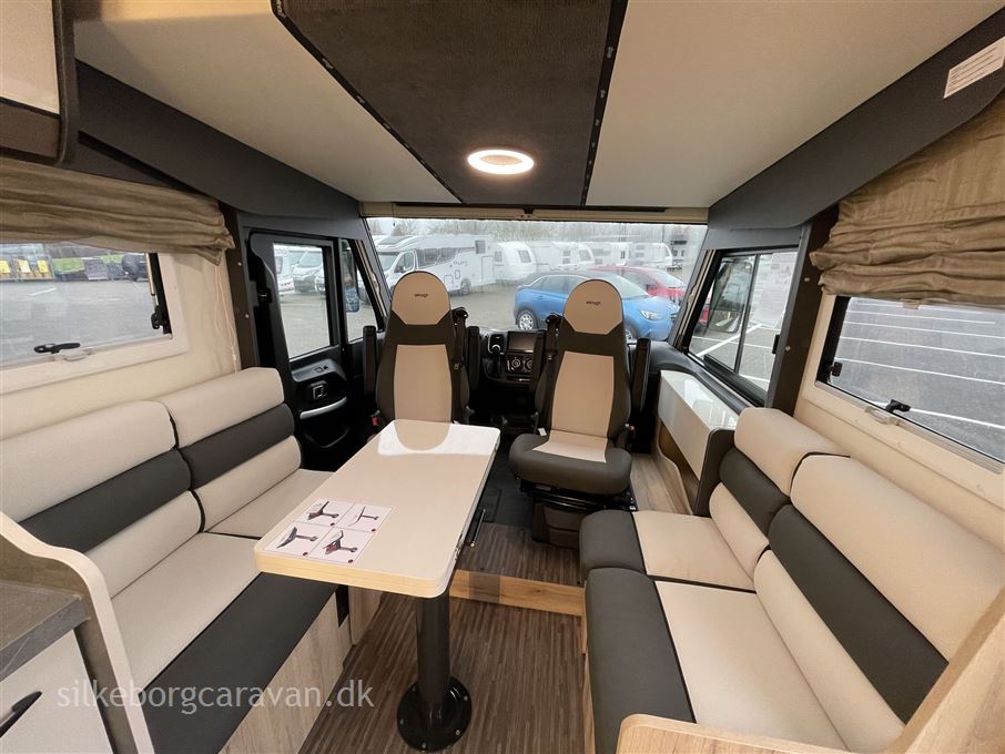 Elnagh Magnum 582